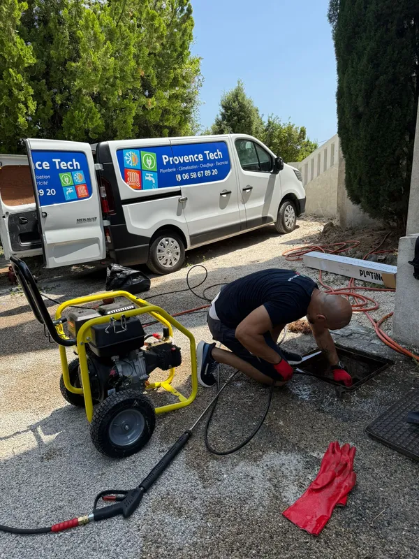 Réalisation plomberie Provence - Intervention professionnelle